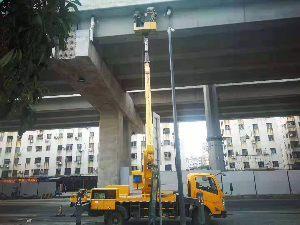 高空作業(yè)車(chē)出租